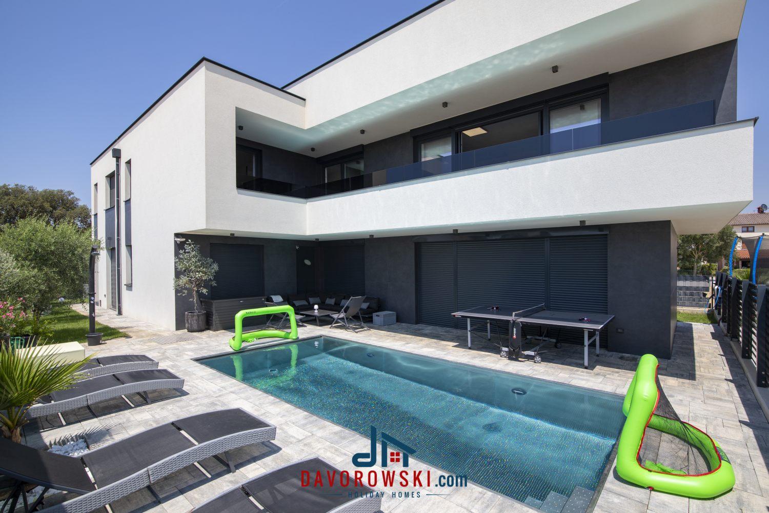 apartment-dorota-with-private-pool-near-fazana