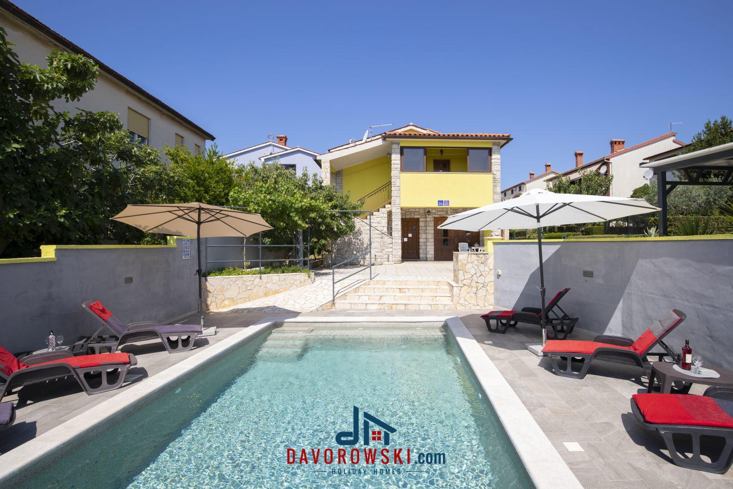 holiday-house-sunce